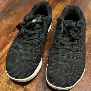 NOBULL Black and White Athletic Women Shoes Trainers Sz 9